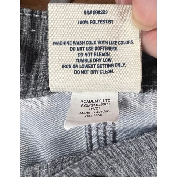 MAGELLAN Outdoor men's gray cargo shorts sz 30 side & back pockets, water repell - Picture 9 of 9